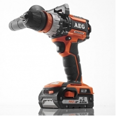 Дрель-шуруповерт ударный AEG BSB 18 CBL LI-202C Дрель-шуруповерт ударный AEG BSB 18 CBL LI-202C